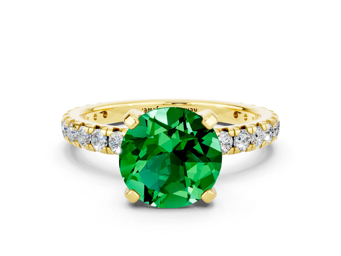 Yellow gold Round Cut Cut Diamond Pavé Band with Four-Prong Setting