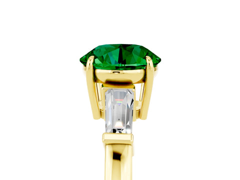 Yellow gold Round Cut Cut Diamond Ring with Tapered Baguette Side Stones in Four-Prong Setting_5