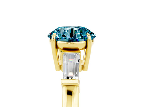 Yellow gold Round Cut Cut Diamond Ring with Tapered Baguette Side Stones in Four-Prong Setting_5
