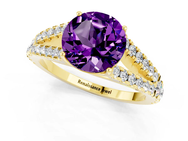 Yellow gold Round Cut Amethyst Split Shank Engagement Ring with Round Pavé and Prong Setting