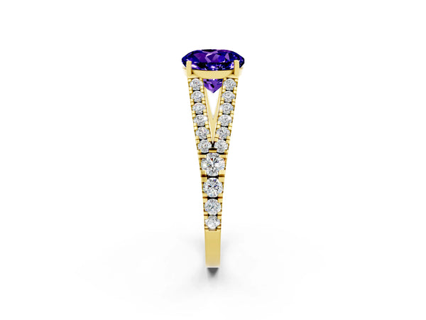 Yellow gold Round Cut Tanzanite Split Shank Engagement Ring with Round Pavé and Prong Setting