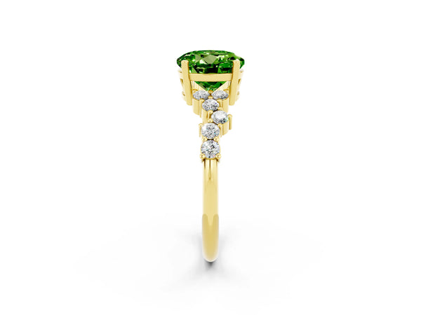 Yellow gold Round Cut Diamond Cluster Pavé Band with Four-Prong Setting