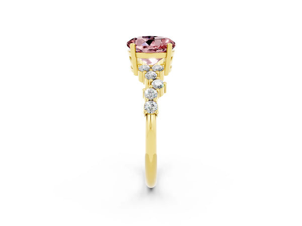 Yellow gold Round Cut Diamond Cluster Pavé Band with Four-Prong Setting