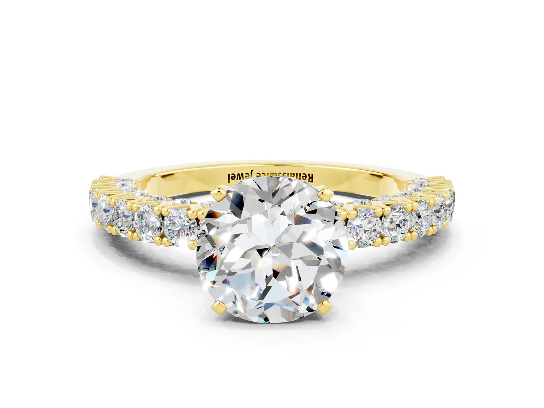 Yellow gold Round Cut Diamond Pavé Band Solitaire Ring with Prong Setting