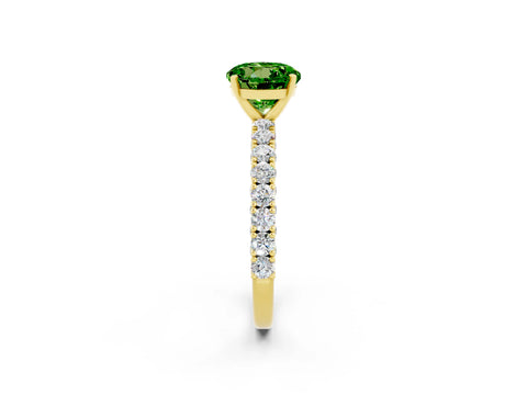 Yellow gold Round Cut Diamond Pavé Band Solitaire Ring with Prong Setting_2