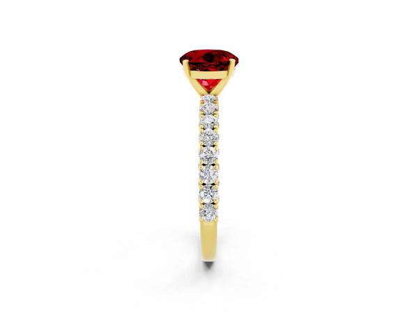 Yellow gold Round Cut Diamond Pavé Band Solitaire Ring with Prong Setting