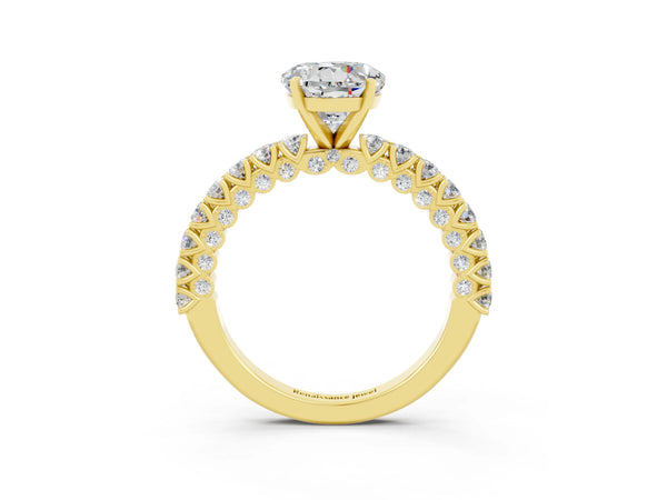Yellow gold Round Cut Diamond Pavé Band Solitaire Ring with Prong Setting