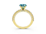 Yellow gold Round Cut Diamond Pavé Band Solitaire Ring with Prong Setting_3