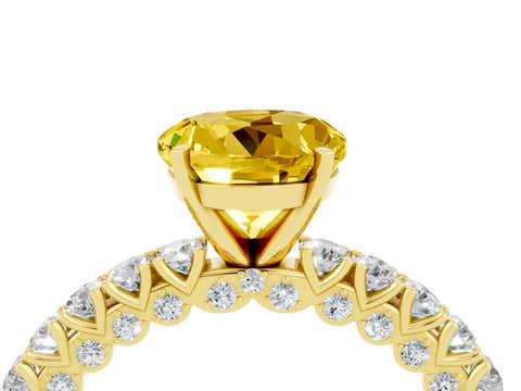Yellow gold Round Cut Diamond Pavé Band Solitaire Ring with Prong Setting_4