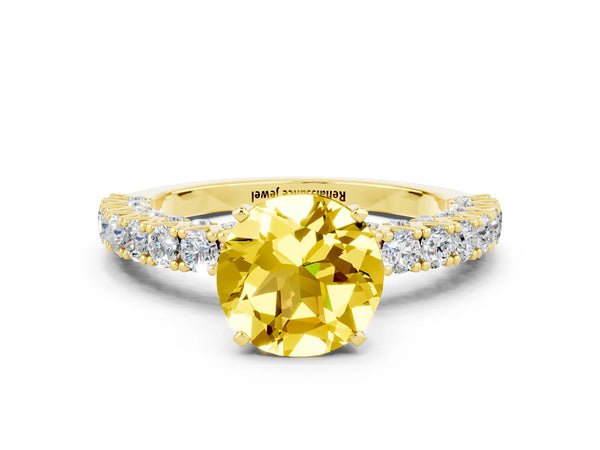 Yellow gold Round Cut Diamond Pavé Band Solitaire Ring with Prong Setting