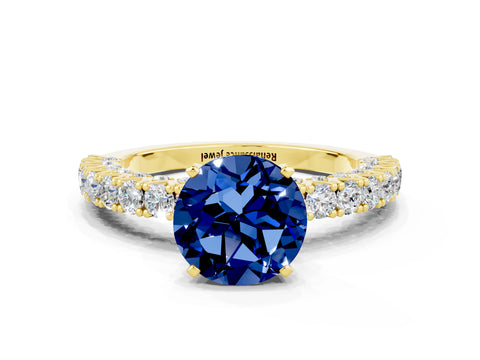 Yellow gold Round Cut Diamond Pavé Band Solitaire Ring with Prong Setting