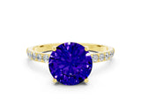 Yellow gold Round Cut Diamond Pavé Band with Six-Prong Setting