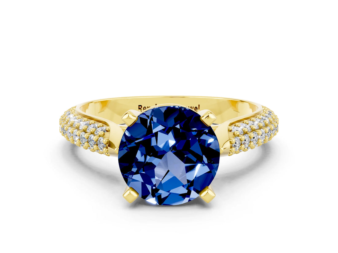 Yellow gold Round Cut Diamond Solitaire Engagement Ring with Pavé Band and Four-Prong Setting