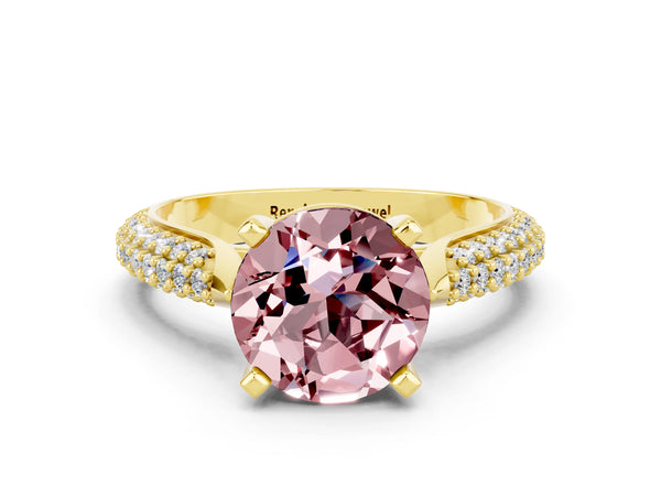 Yellow gold Round Cut Diamond Solitaire Engagement Ring with Pavé Band and Four-Prong Setting