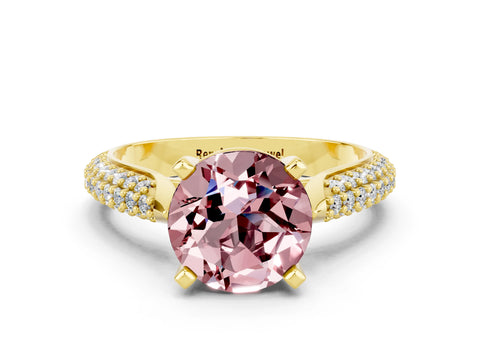 Yellow gold Round Cut Diamond Solitaire Engagement Ring with Pavé Band and Four-Prong Setting