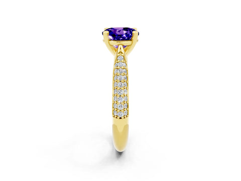 Yellow gold Round Cut Diamond Solitaire Engagement Ring with Pavé Band and Four-Prong Setting_2