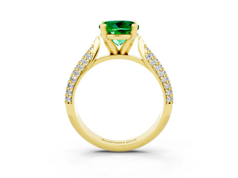 Yellow gold Round Cut Diamond Solitaire Engagement Ring with Pavé Band and Four-Prong Setting_3