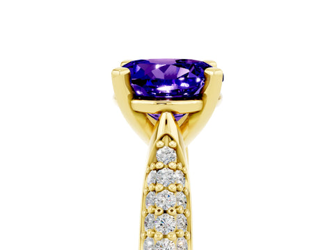 Yellow gold Round Cut Diamond Solitaire Engagement Ring with Pavé Band and Four-Prong Setting_5