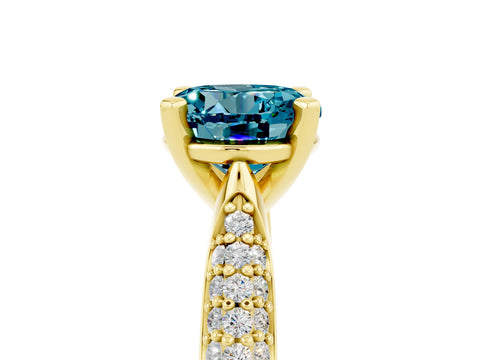 Yellow gold Round Cut Diamond Solitaire Engagement Ring with Pavé Band and Four-Prong Setting_5