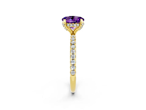 Yellow gold Round Cut Diamond Solitaire Ring with Four-Prong Setting and Pavé Band_2