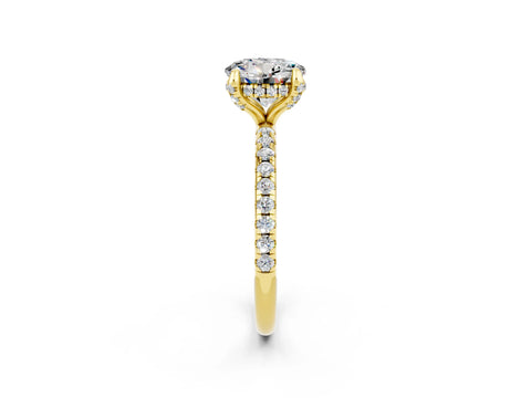 Yellow gold Round Cut Diamond Solitaire Ring with Four-Prong Setting and Pavé Band_2