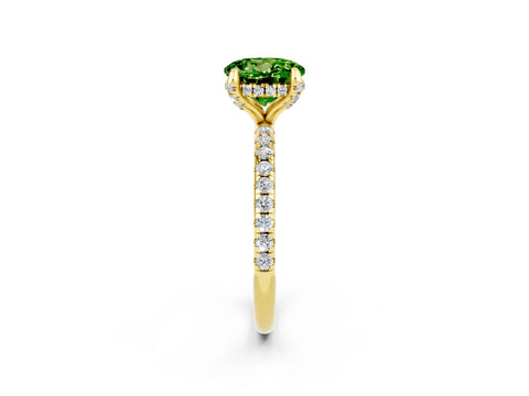 Yellow gold Round Cut Diamond Solitaire Ring with Four-Prong Setting and Pavé Band_2