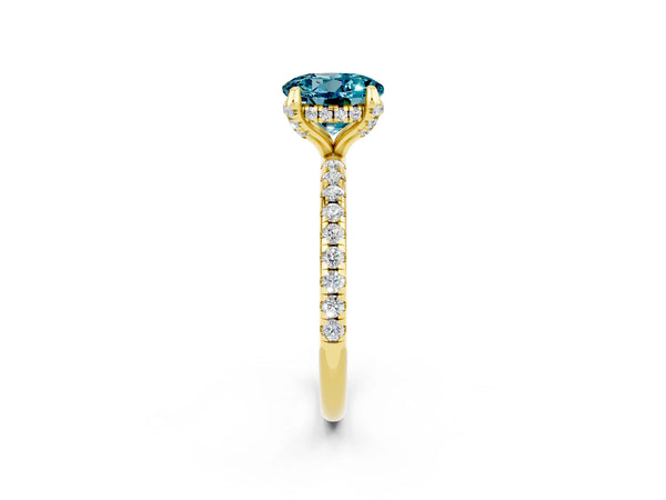 Yellow gold Round Cut Diamond Solitaire Ring with Four-Prong Setting and Pavé Band