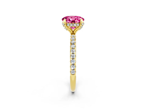 Yellow gold Round Cut Diamond Solitaire Ring with Four-Prong Setting and Pavé Band_2