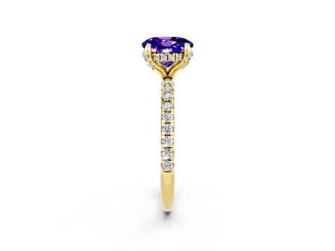 Yellow gold Round Cut Diamond Solitaire Ring with Four-Prong Setting and Pavé Band_2