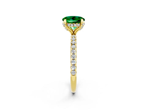 Yellow gold Round Cut Diamond Solitaire Ring with Four-Prong Setting and Pavé Band_2