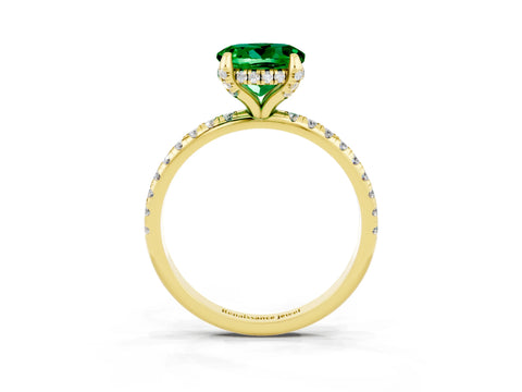 Yellow gold Round Cut Diamond Solitaire Ring with Four-Prong Setting and Pavé Band_3