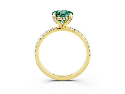 Yellow gold Round Cut Diamond Solitaire Ring with Four-Prong Setting and Pavé Band_3