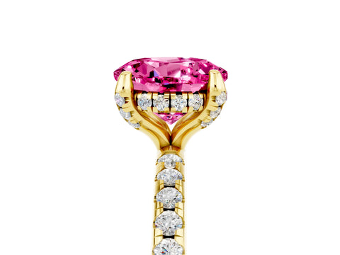 Yellow gold Round Cut Diamond Solitaire Ring with Four-Prong Setting and Pavé Band_5