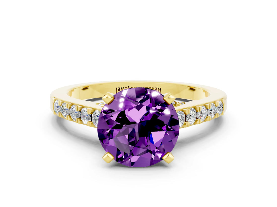 Yellow gold Round Cut Diamond Solitaire Ring with Pavé Band and Prong Setting