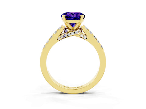Yellow gold Round Cut Diamond Solitaire Ring with Pavé Band and Prong Setting_3