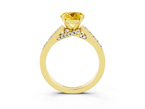 Yellow gold Round Cut Diamond Solitaire Ring with Pavé Band and Prong Setting_3