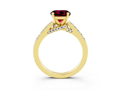 Yellow gold Round Cut Diamond Solitaire Ring with Pavé Band and Prong Setting_3
