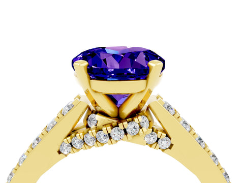Yellow gold Round Cut Diamond Solitaire Ring with Pavé Band and Prong Setting_4