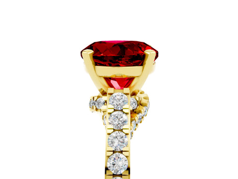 Yellow gold Round Cut Diamond Solitaire Ring with Pavé Band and Prong Setting_5
