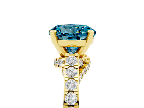Yellow gold Round Cut Diamond Solitaire Ring with Pavé Band and Prong Setting_5