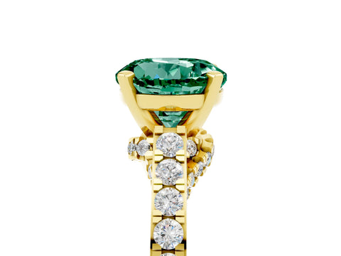 Yellow gold Round Cut Diamond Solitaire Ring with Pavé Band and Prong Setting_5