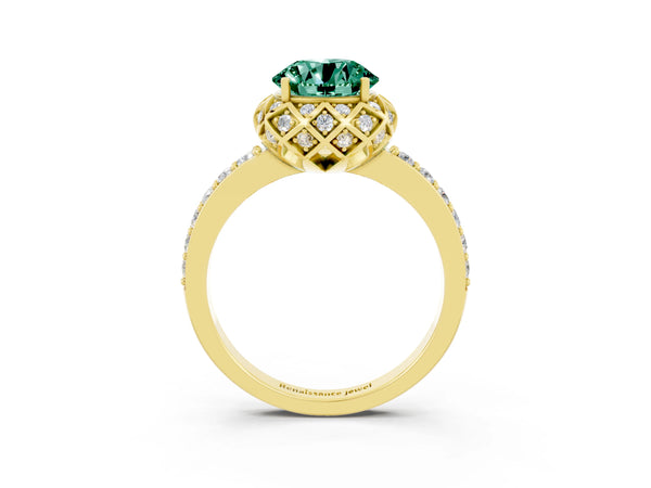 Yellow gold Round Cut Diamond Solitaire Ring with Shared Prong Pavé Band