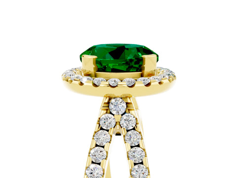 Yellow gold Round Cut Emerald Halo Ring with Split Shank Pavé Band and Prong Setting_5