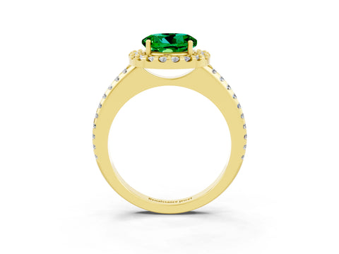Yellow gold Round Cut Emerald Pavé Halo Ring with Four-Prong Setting_15