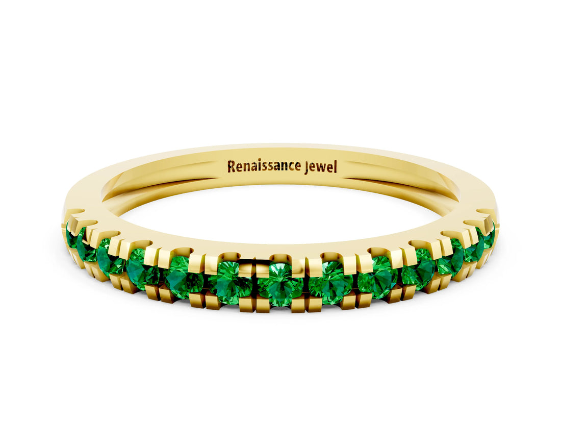 Yellow gold Round Cut Emerald Pavé Set Thin Band