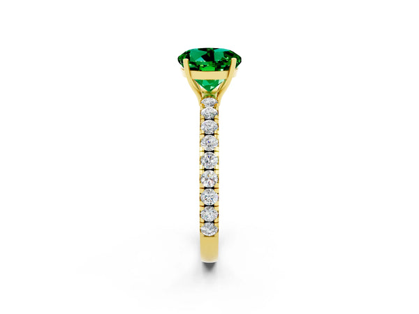 Yellow gold Round Cut Emerald Pavé Solitaire Engagement Ring with Four-Prong Setting
