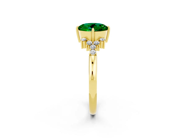 Yellow gold Round Cut Emerald Ring with Side Stones and Four-Prong Setting