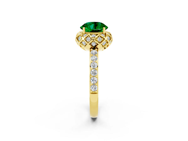 Yellow gold Round Cut Emerald Scalloped Halo Engagement Ring with Round Shared Prong Band
