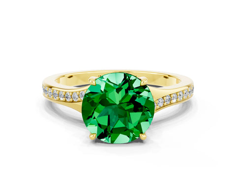 Yellow gold Round Cut Emerald Solitaire Ring with Pavé Band and Prong Setting