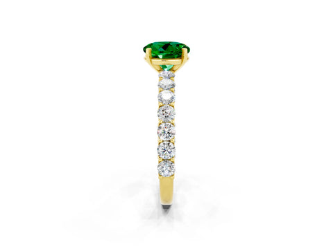 Yellow gold Round Cut Emerald Solitaire Ring with Shared Prong Pavé Band and Four-Prong Setting_2